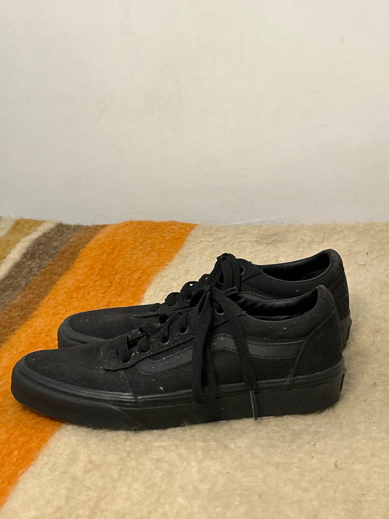 (RR3382) Black Vans Shoes