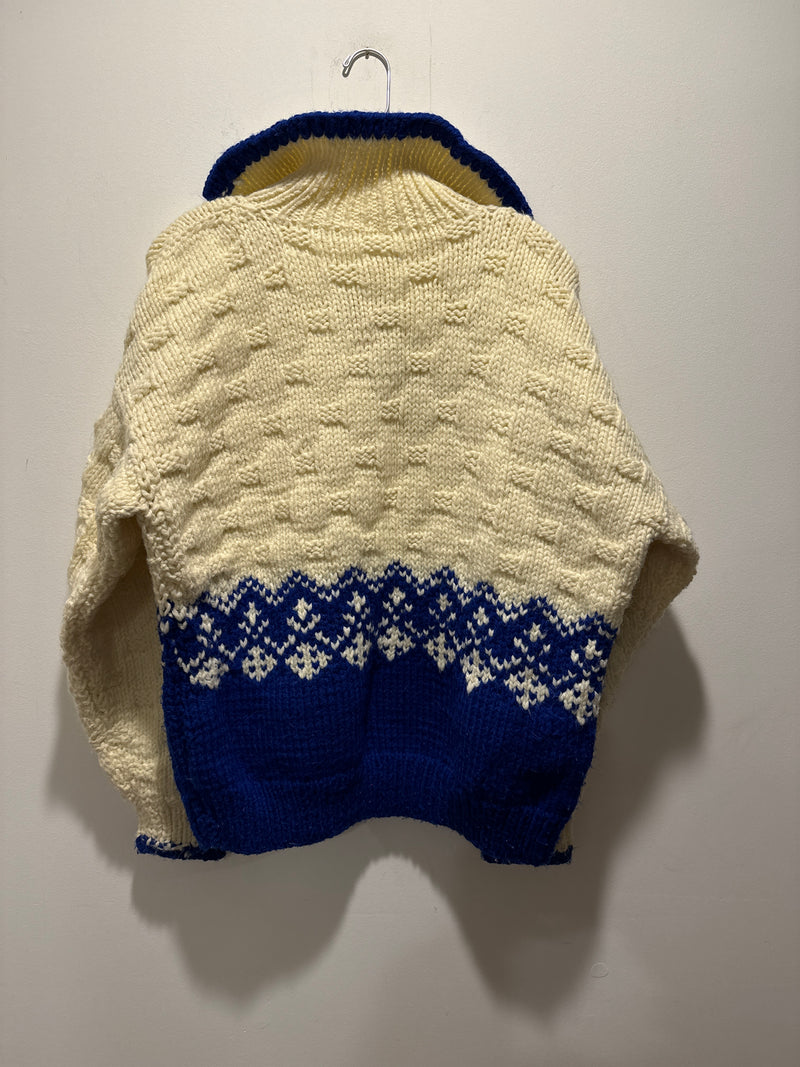 (RR3477) hand Knit Pullover