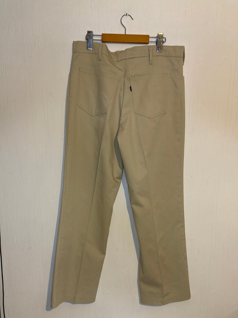 (RR2836) Vintage Levi’s Light Coloured Bootleg Trousers