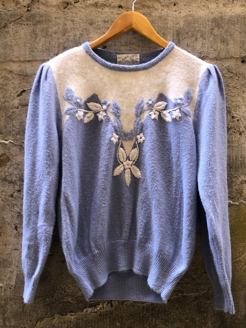 (RR2236) Vintage Blue Flower and Pearl Knit Sweater