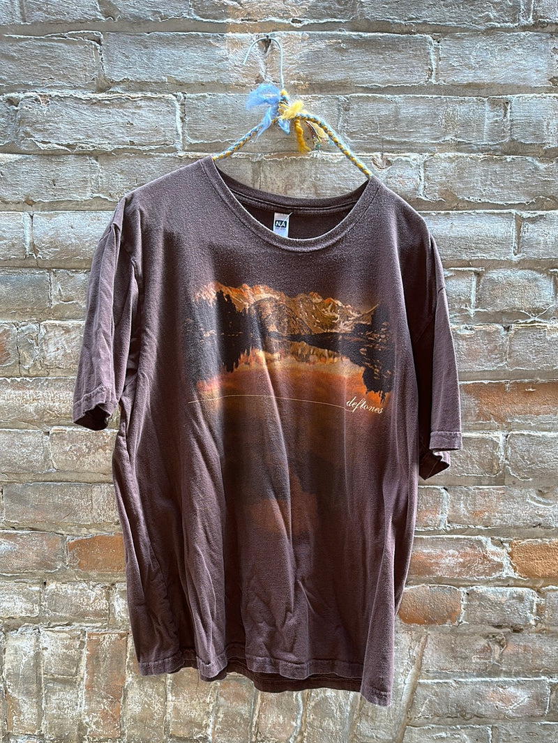 (RR2329) Deftones Mountain Scene T-Shirt