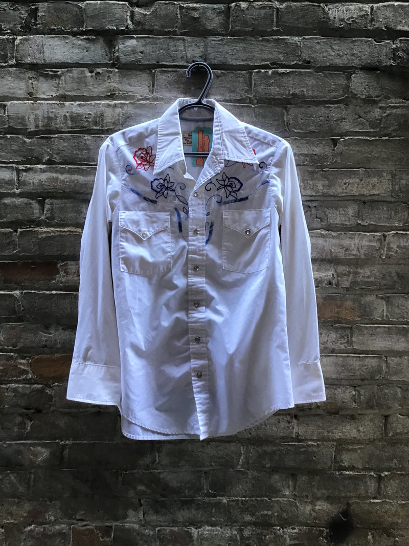 (RR3152) Vintage White Floral Embroidered Yoke Pearl Snap Western Button Down Shirt