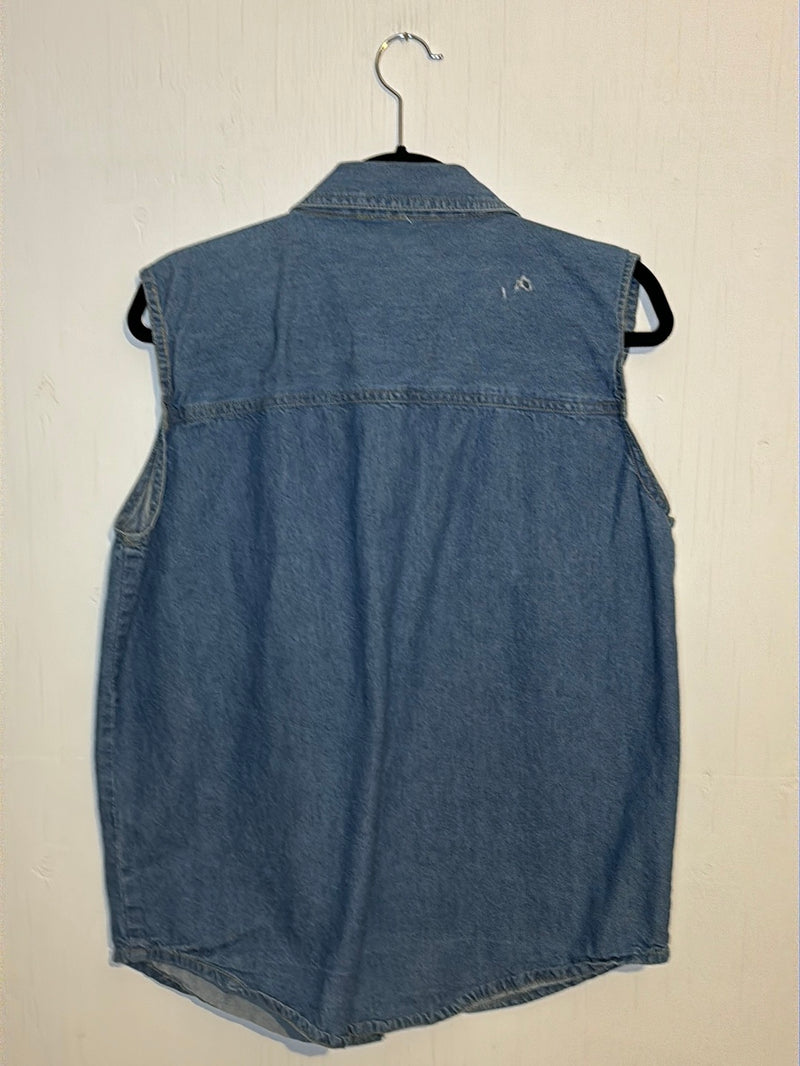 (RR2882) Vintage Sleeveless Denim Button Down Shirt