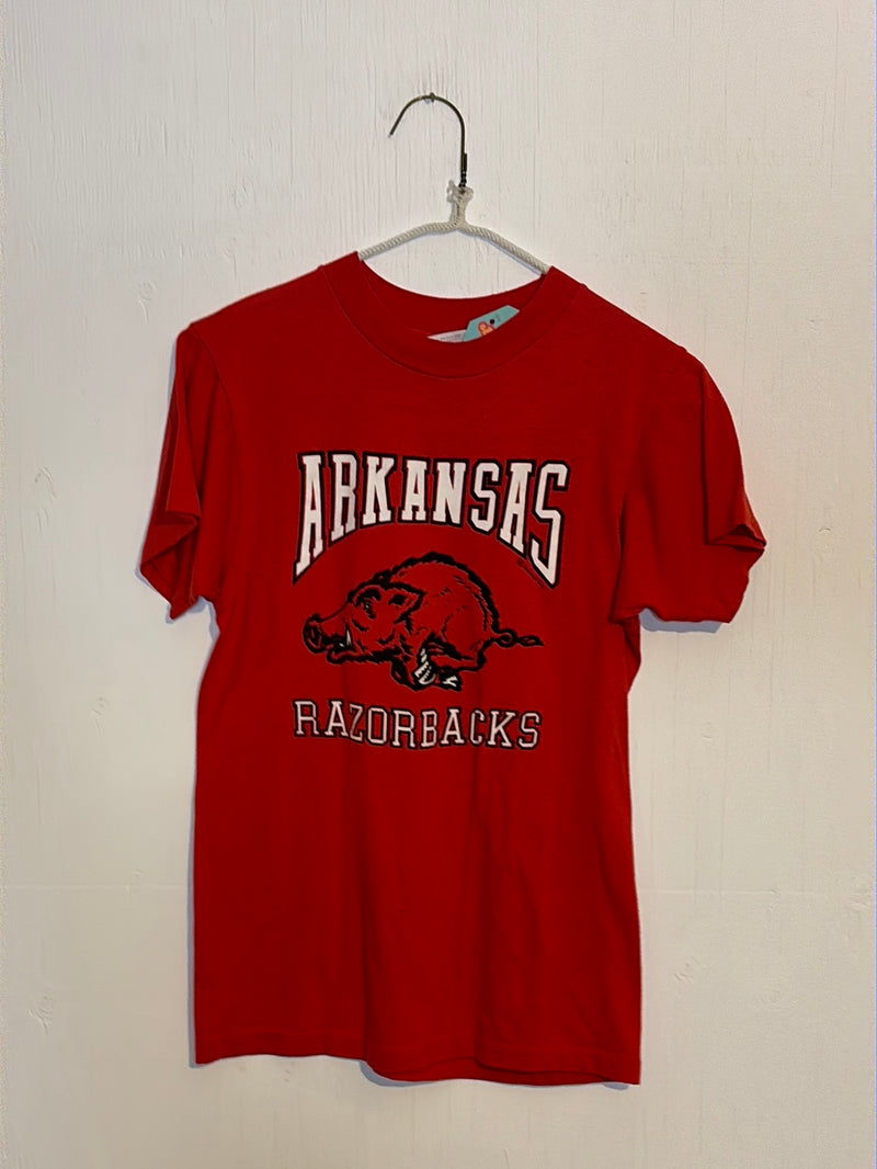 (RR2996) Vintage Single Stitch ‘Arkansas Razorbacks’ Graphic T-Shirt