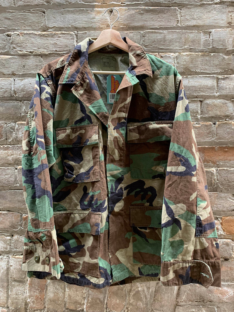 (RR2438) Vintage Camouflage Military Style Button Down Shirt