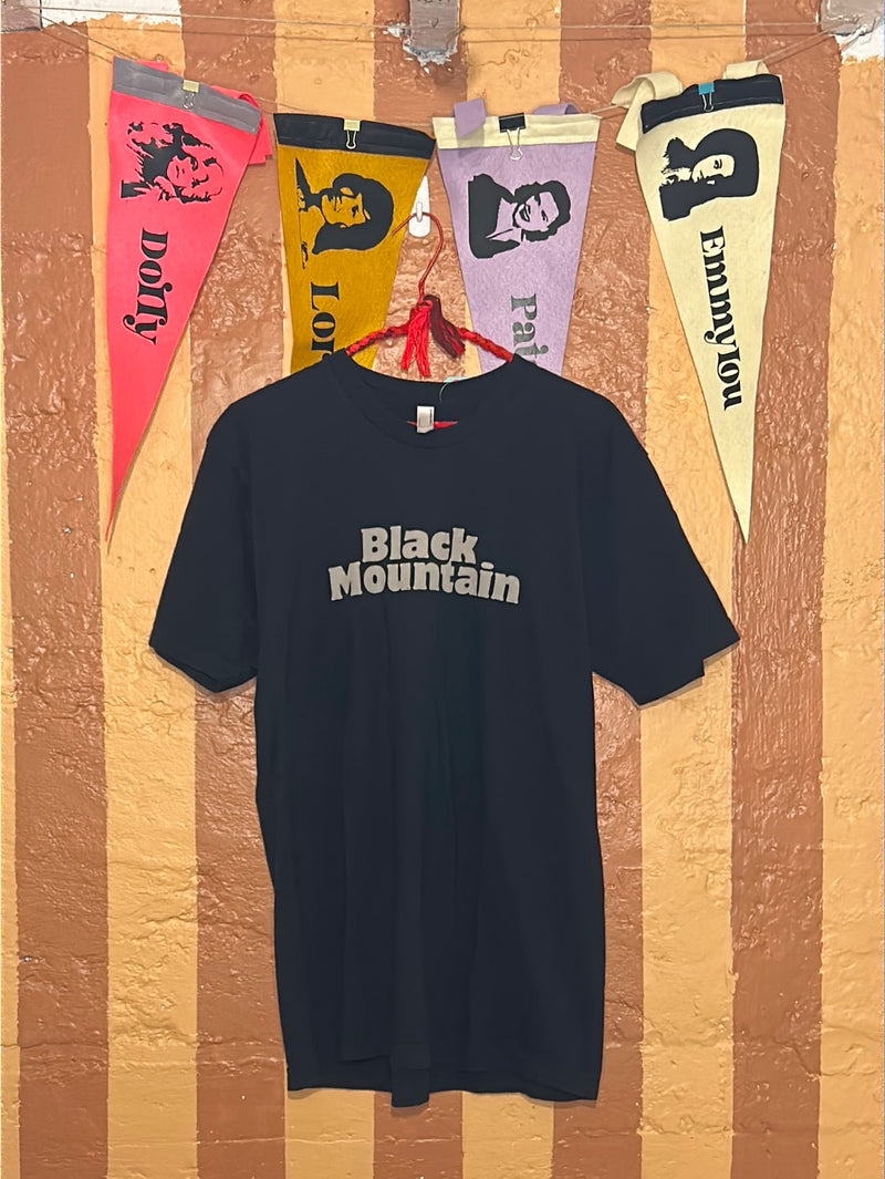 (RR1787) Black Mountain Merch T-Shirt