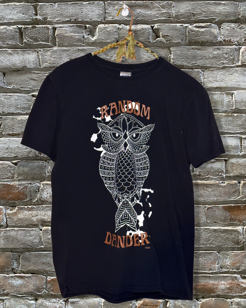(RR1719) Random Dander Owl T-Shirt