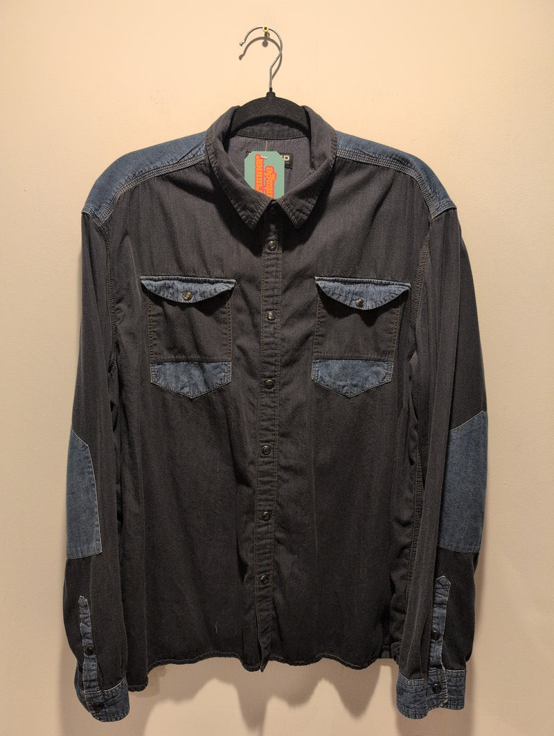 (0525RR3736) Two Tone Denim Panel Black Pearl Snap Shirt
