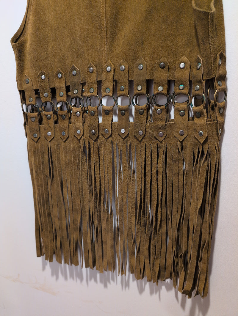 (0225RR3626) 1970s Vintage Suede Leather Western Vest O-Ring Hardware Fringe