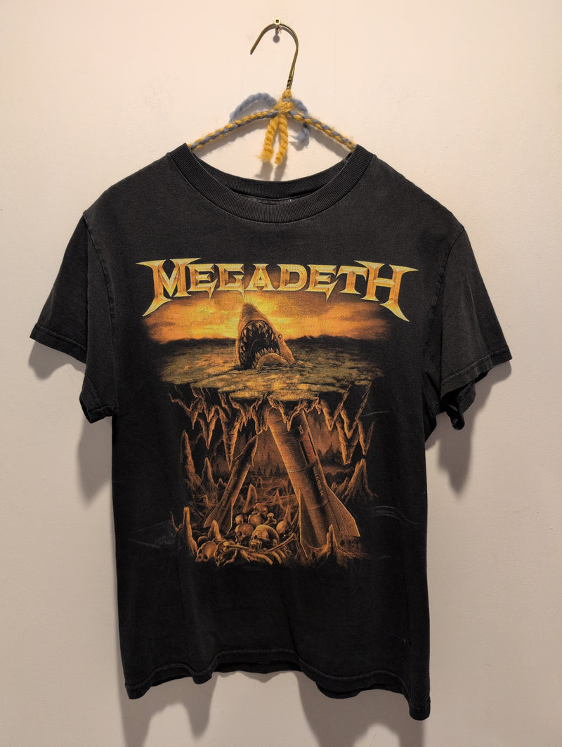 (AP044) Megadeth Shark Missile Band Merch Graphic T-Shirt*