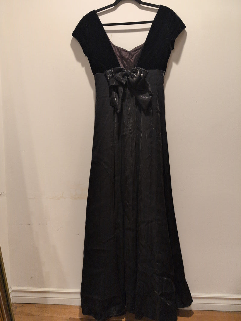 (0125RR3541) Velvet Princess Long Maxi Dress Low Back Snap on Bow Detail