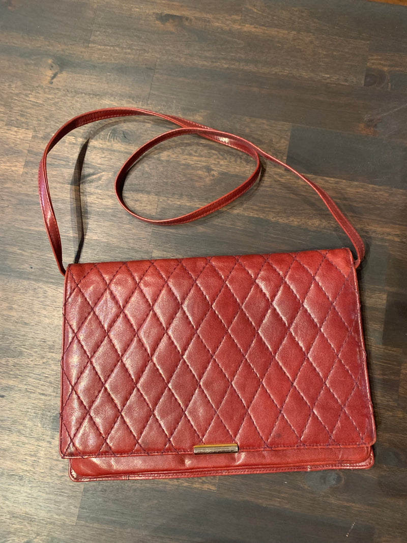 (RR703) '80's Burgundy Envelope purse