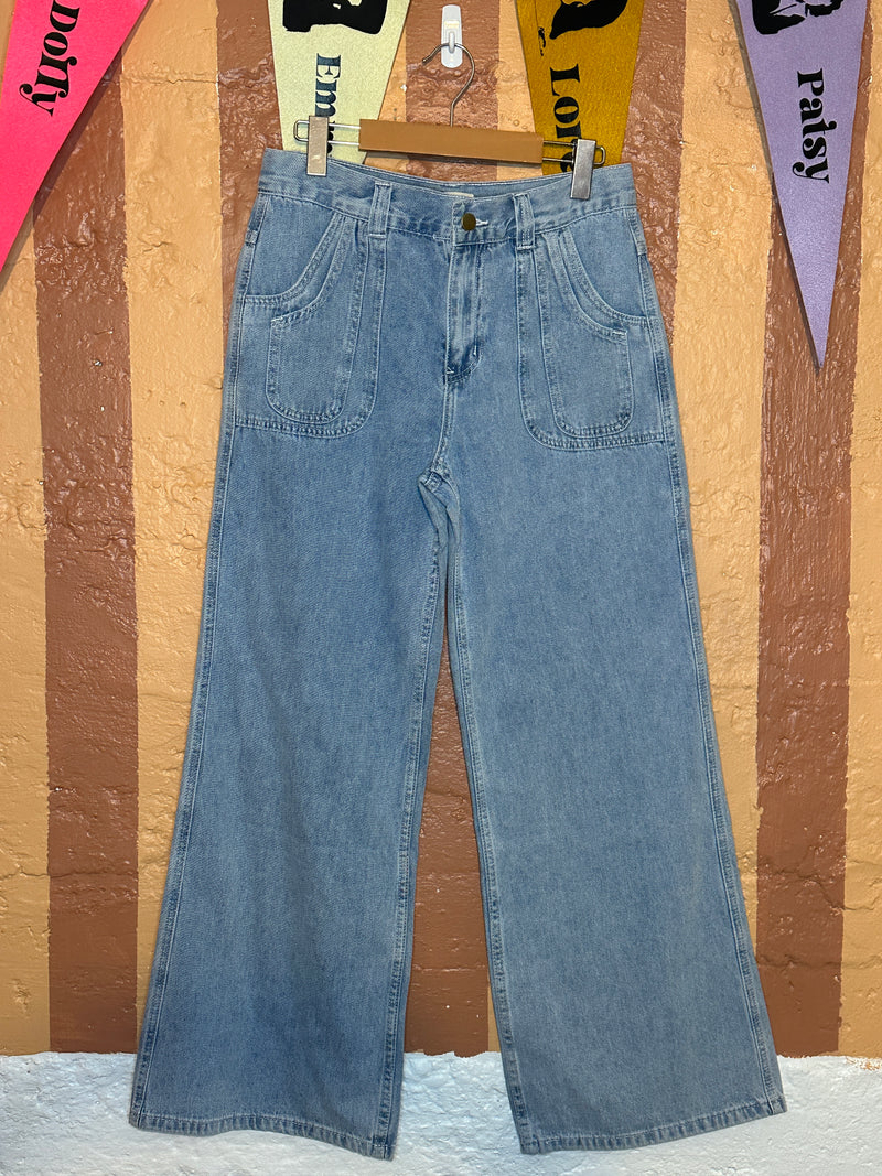 (RR1501) Molly Bracken High Waisted / Wide Leg Light Denim Jeans