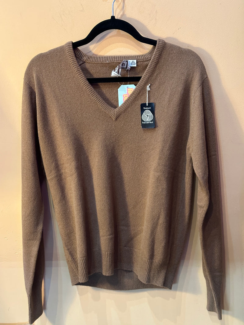 (RR1534) Vintage Wool V-Neck Sweater