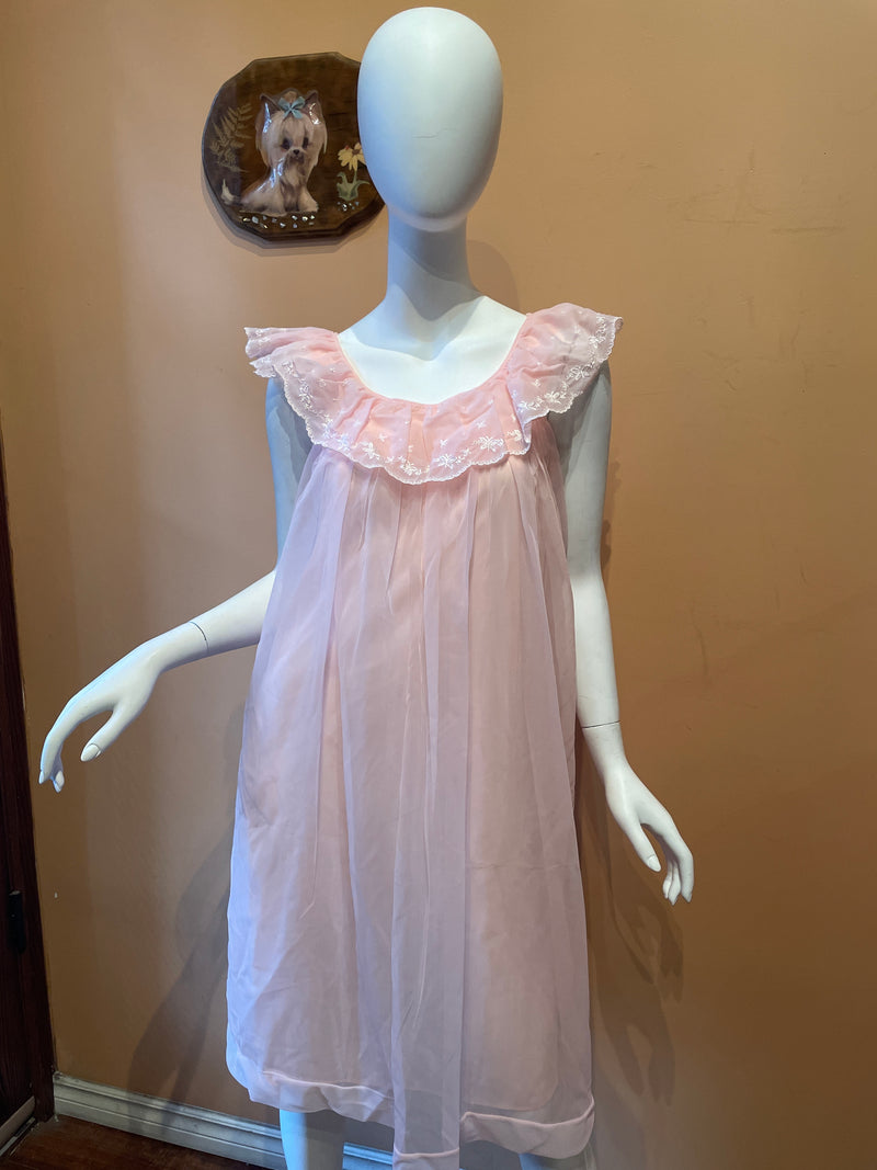 (RR1334) 1970's Pretty in Pink Gown