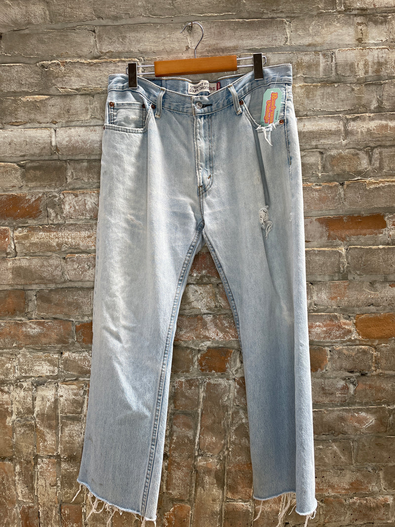 (RR532) Levi 505 Jeans